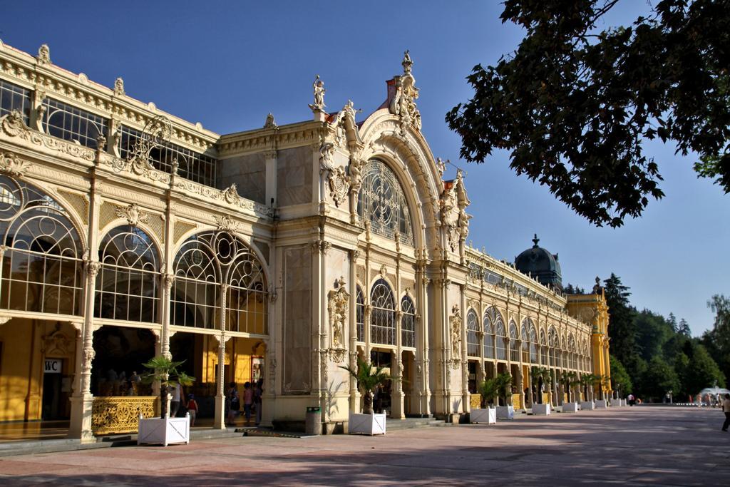 Mariánské Lázně Esplanade Spa And Golf Resort מראה חיצוני תמונה