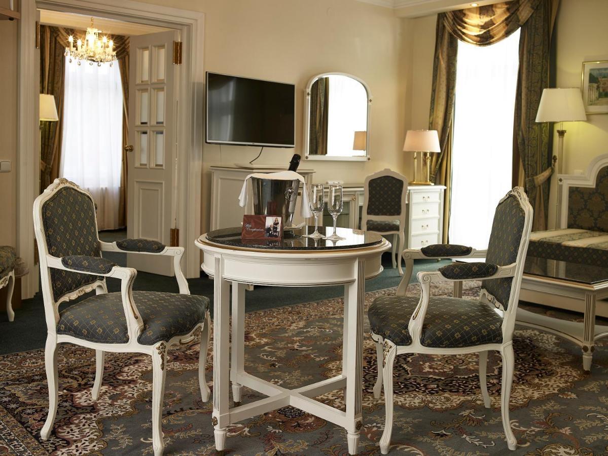Mariánské Lázně Esplanade Spa And Golf Resort מראה חיצוני תמונה